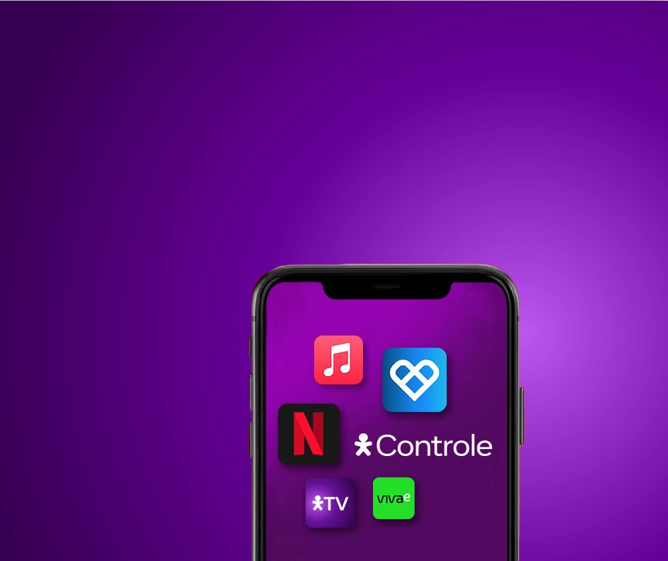 Celular com apps de streamings na tela e logo Vivo Controle.