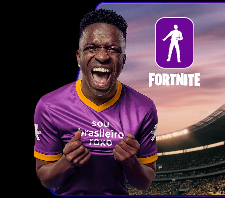 Foto do jogador de futebol Vini Jr, usando e segurando a camisa Vivo. Ao lado o logo Fortnite.