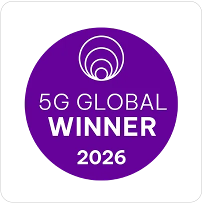 Selo roxo com o texto 5G Global Winner 2026 em branco.