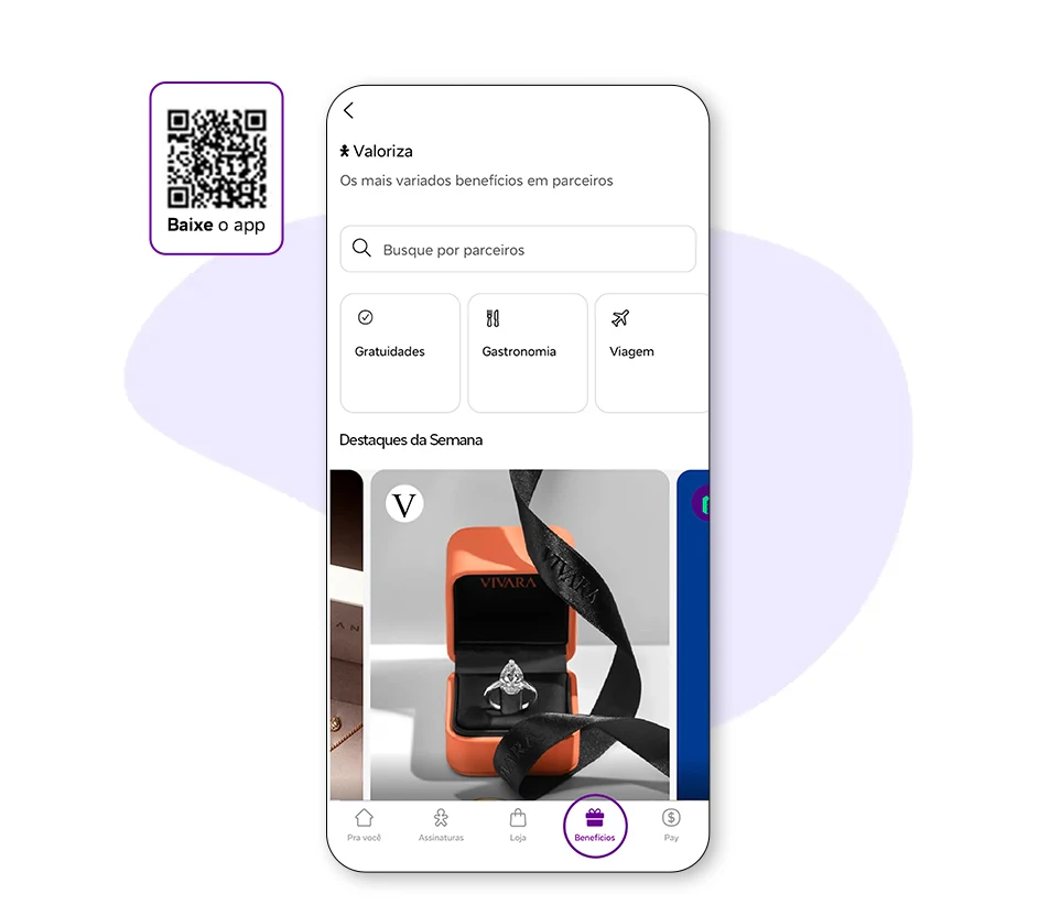 Smartphone exibe área de benefícios do Vivo Valoriza com ofertas de parceiros e QR Code.