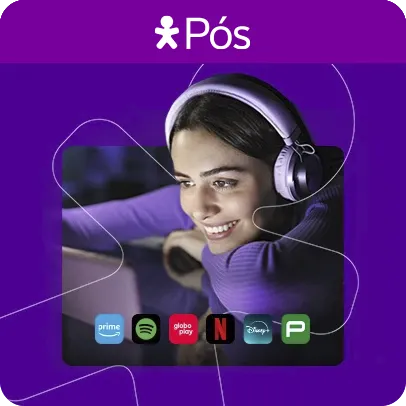 Mulher com fones de ouvido. Abaixo, alguns apps disponíveis no plano.