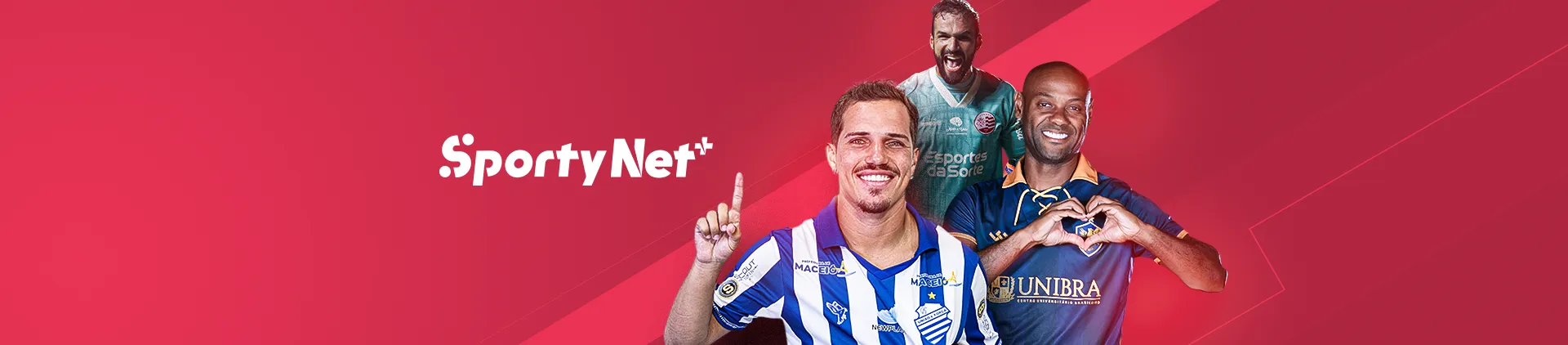 Imagem de três jogadores de futebol, em poses e expressões diferentes. Ao lado o logo SportyNet+.