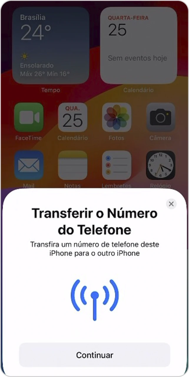 Tela com janela pop up de solicitação de transferência de número entre iPhones.