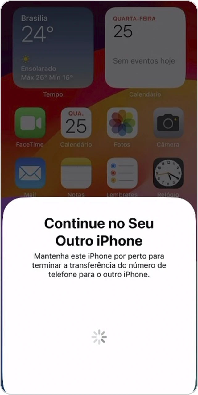 Tela com janela pop up com mensagem de "Continue no seu outro iPhone".