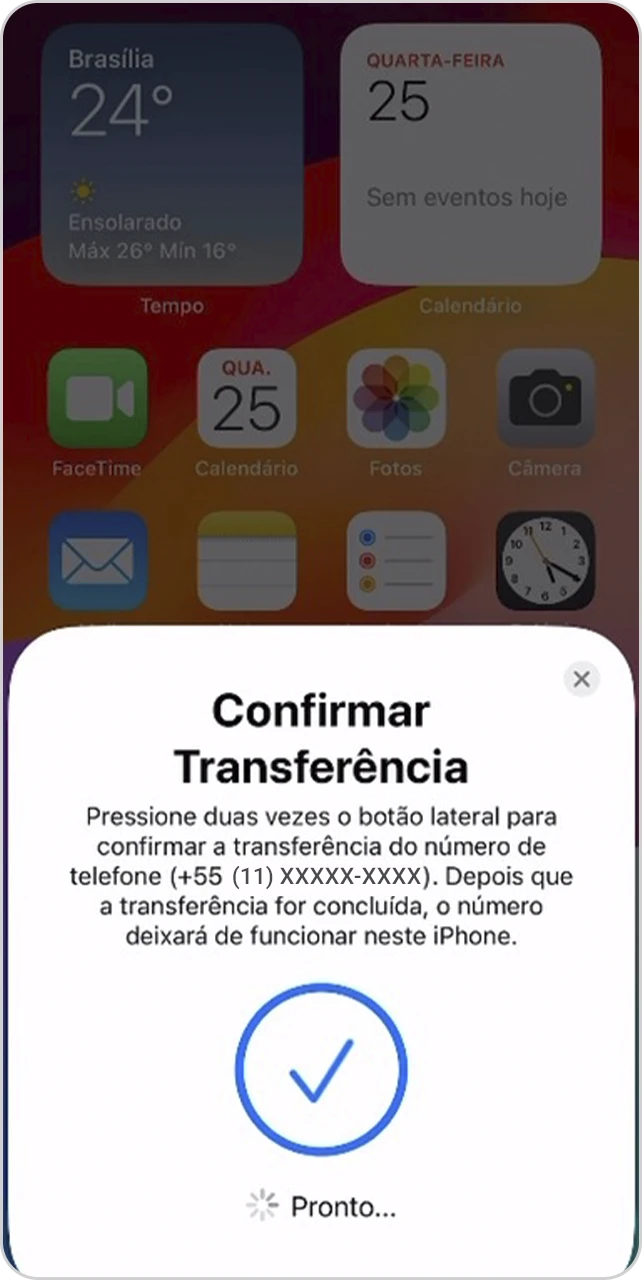 Tela com pop up de confirmação de transferência de número entre iPhones.