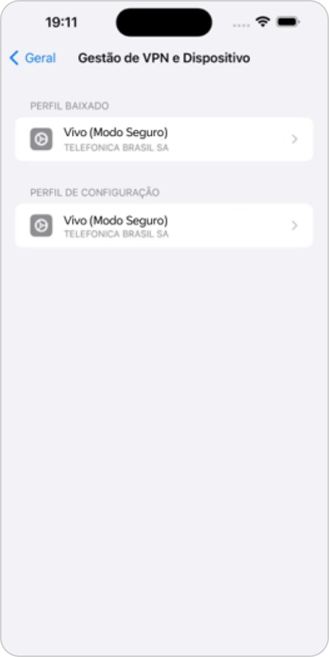 Tela com perfis criados no aparelho Apple, lê-se "Vivo (Modo Seguro)".