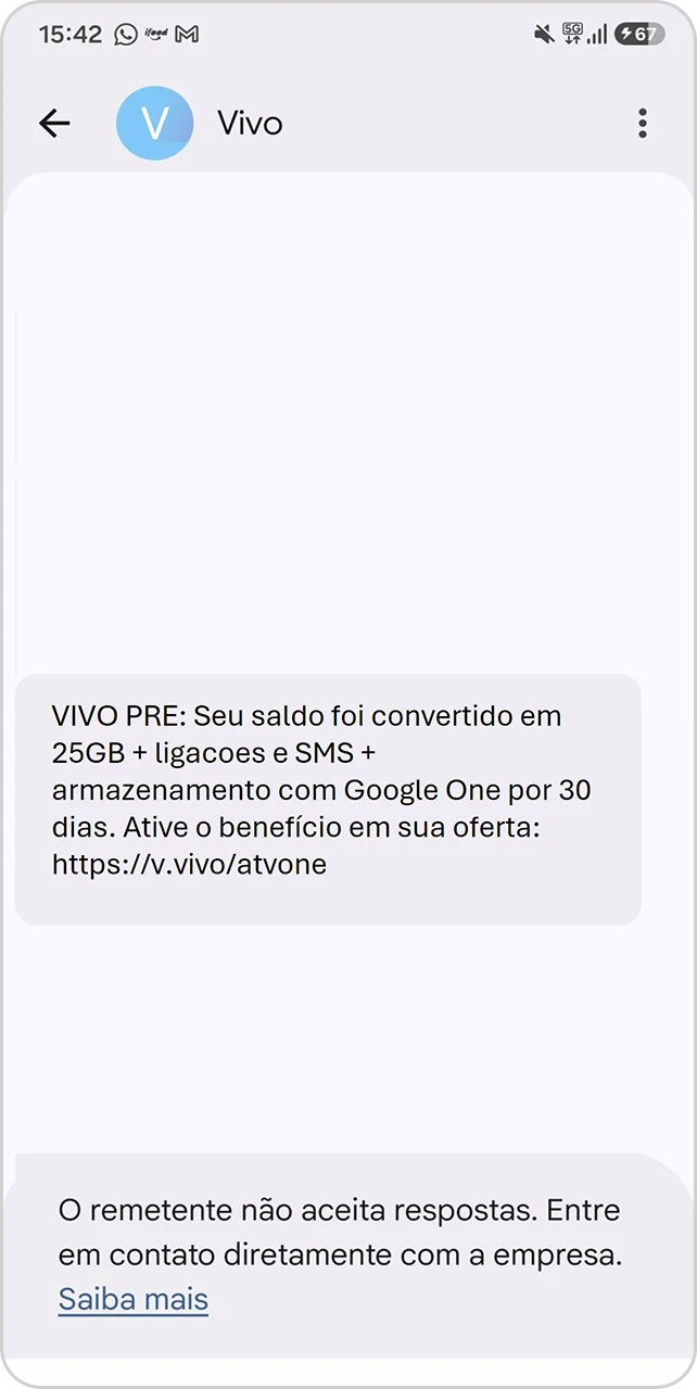 Tela com SMS da Vivo sobre recarga feita e benefício disponível para ativação.