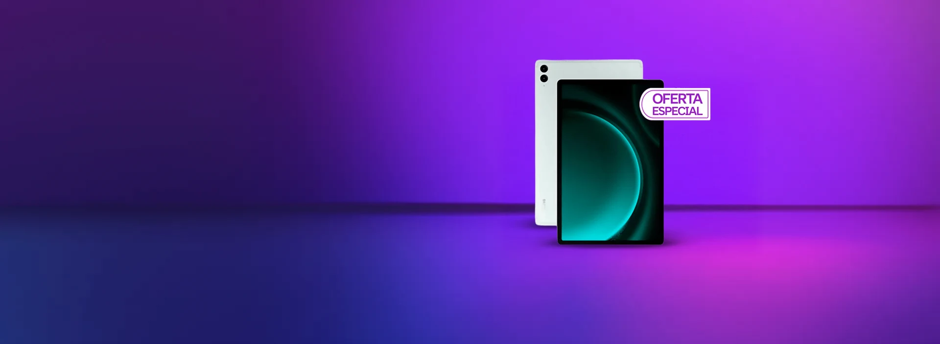 Imagem do Tablet S10 Samsung com um fundo roxo e rosa. Selo Oferta Especial.